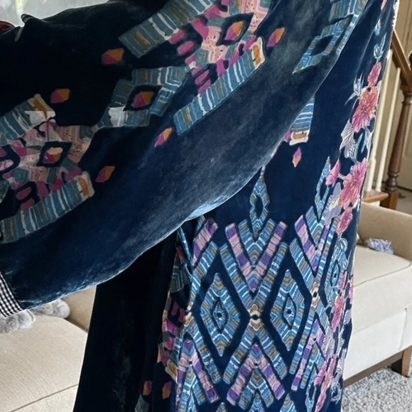 Johnny Was Fabiana Aztec silk velvet Burnout tunic NWT - Picture 2 of 14